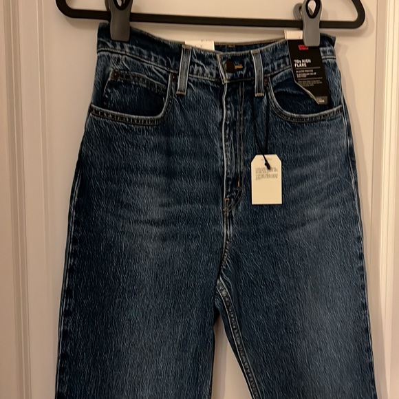 Levi’s 70’s High Rise Flare Women’s Jean Size 27 - Picture 4 of 13